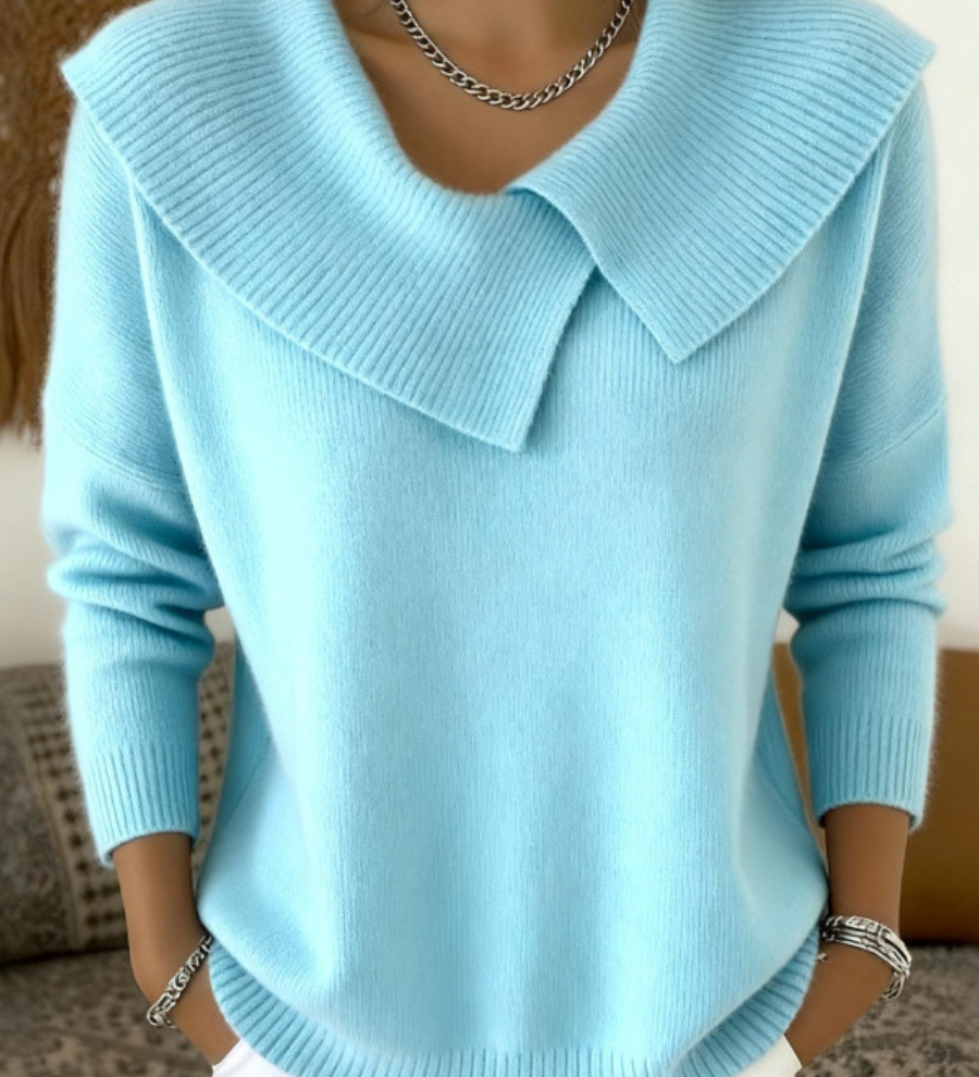 Lucia | Warm sweater with soft collar