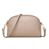 Cora — Malá crossbody kabelka s exotickou texturou