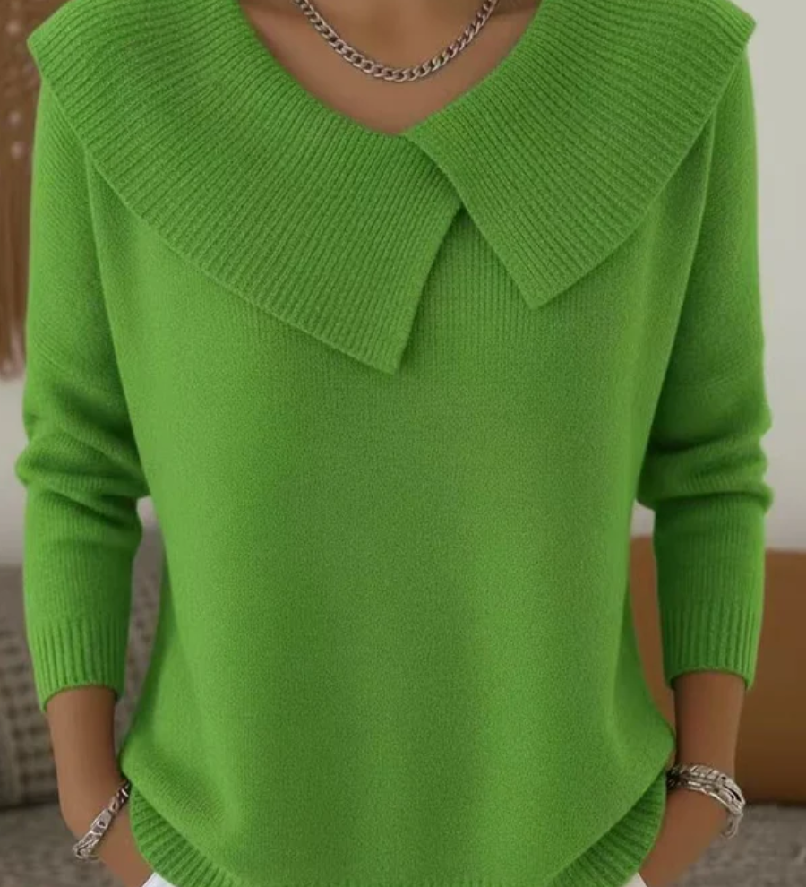 Lucia | Warm sweater with soft collar
