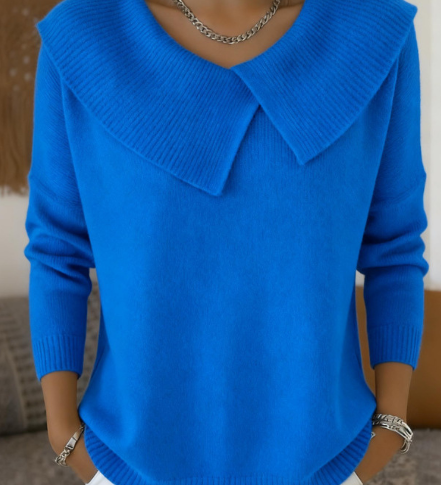 Lucia | Warm sweater with soft collar