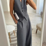 Ioana – Elegantní souprava s moderním střihem