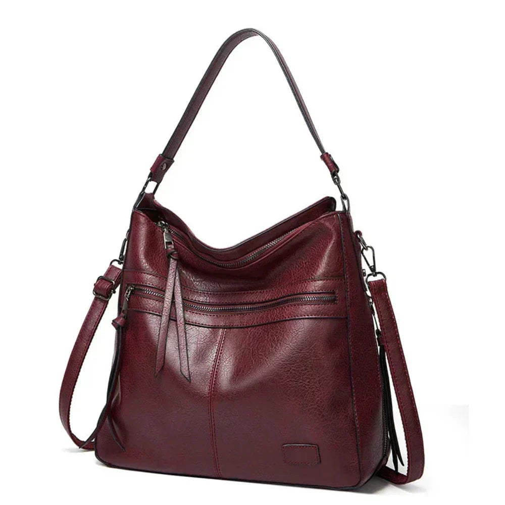 Lilla — Opulent Bag with a Timeless Design