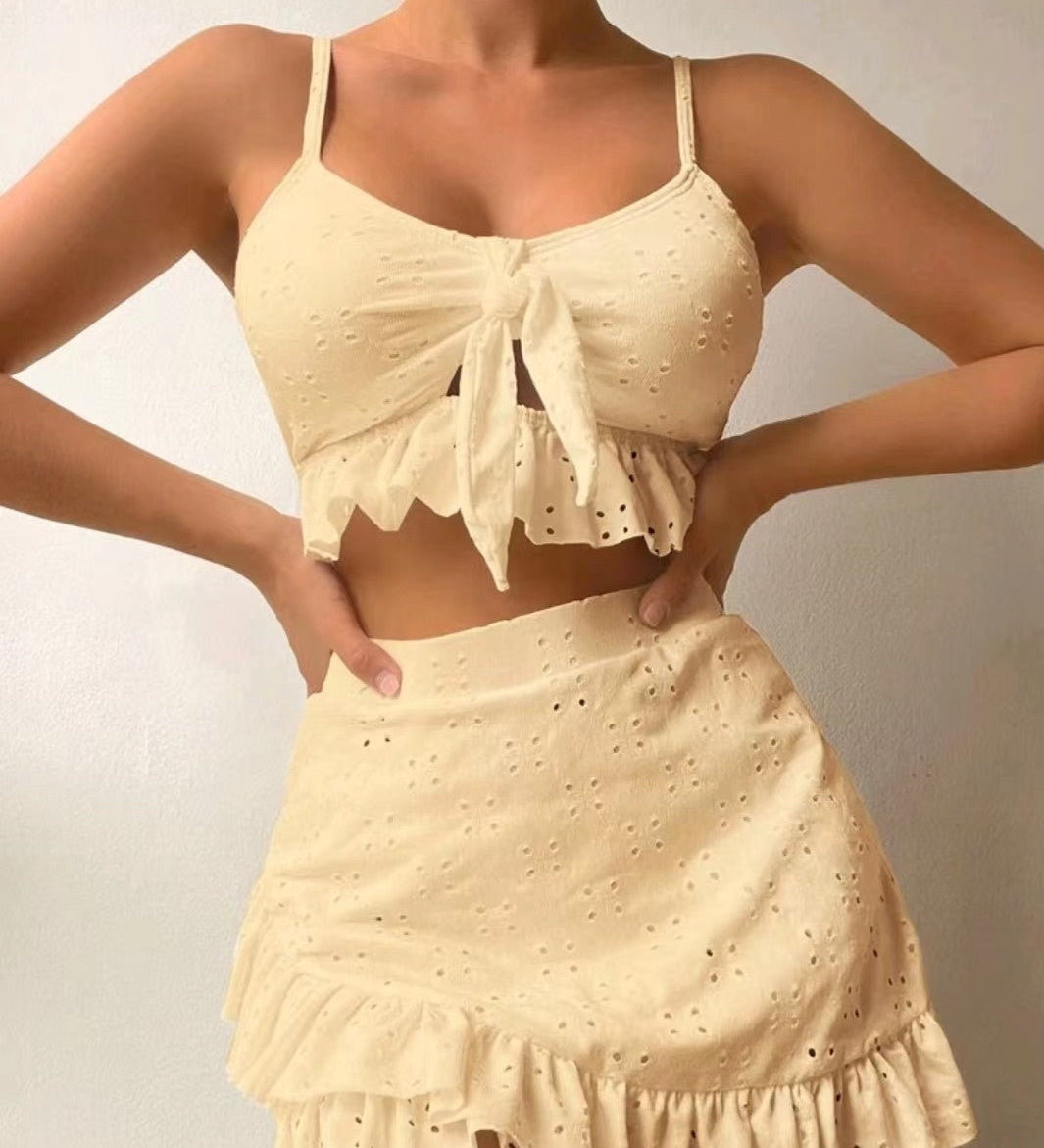 Sanda – Elegantní plavkový set ze 3 kusů s volány