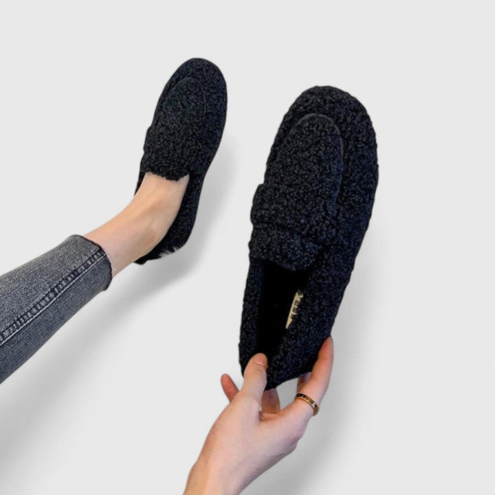 Teplá obuv s elegantním designem
