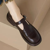 Giulia – Vintage boty s brogue designem a přezkou
