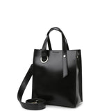 Lidia — Elegantní minimalistka